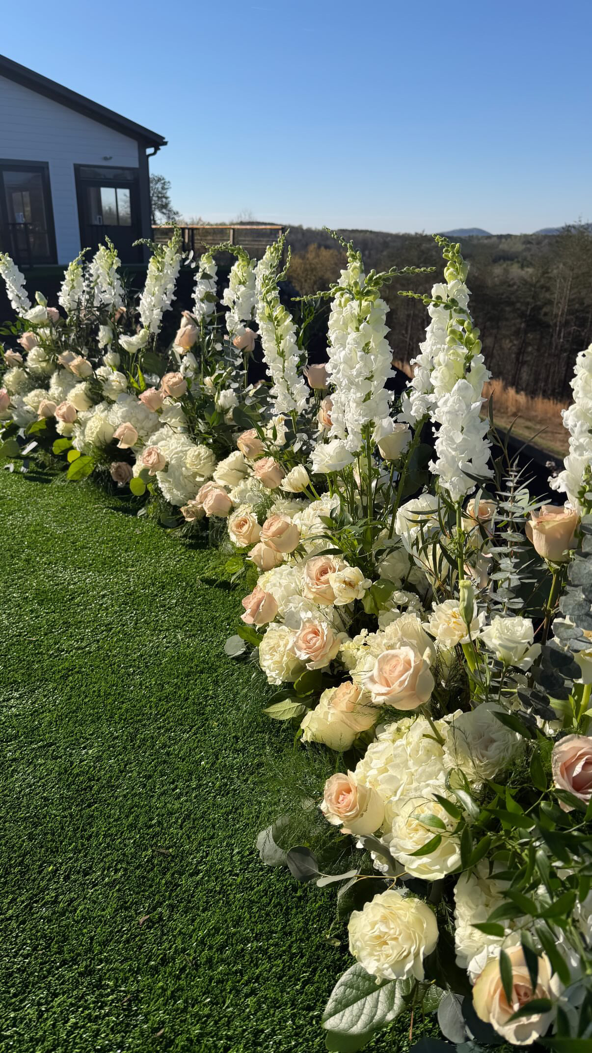 Wedding florist by Wild Blooms Studio in Hendersonville, NC