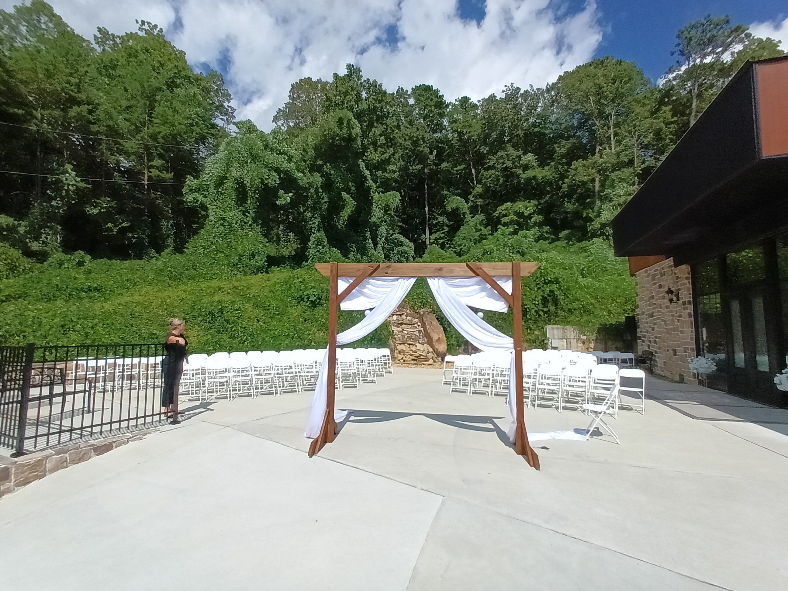 Wedding specialty vendors by Lookout Winery Venue in Guild, TN